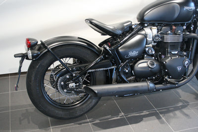 TRIUMPH BONNEVILLE BOBBER BLACK