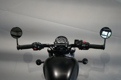TRIUMPH BONNEVILLE BOBBER BLACK