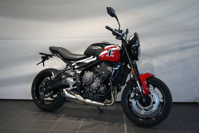TRIUMPH TRIDENT 660