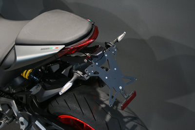 DUCATI MONSTER