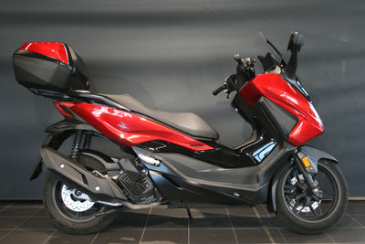 HONDA FORZA 125