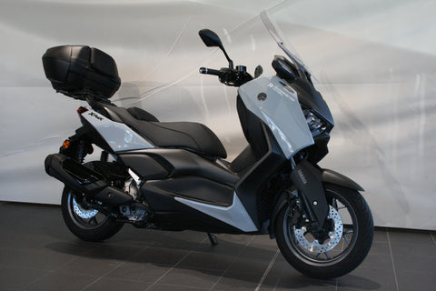 YAMAHA XMAX 300 TECHMAX+
