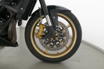 TRIUMPH STREET TRIPLE 675 R