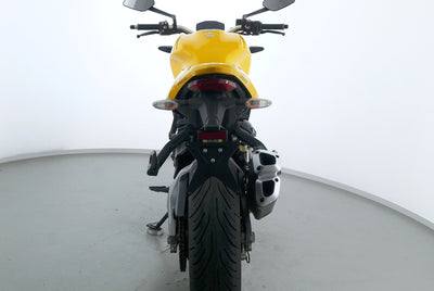 DUCATI MONSTER 821