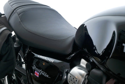 TRIUMPH STREET TWIN 900