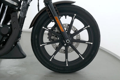 HARLEY DAVIDSON SPORTSTER XL 883 N IRON