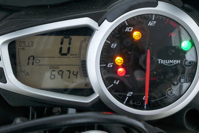 TRIUMPH STREET TRIPLE 675