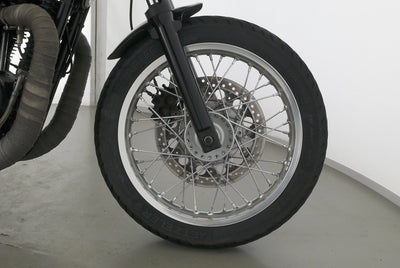 TRIUMPH THRUXTON 900