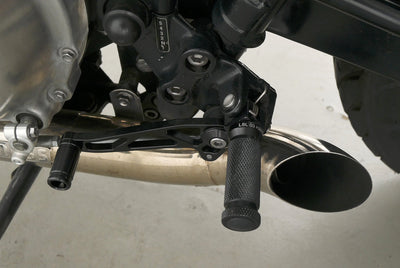 TRIUMPH THRUXTON 900