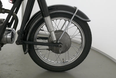 BMW R26