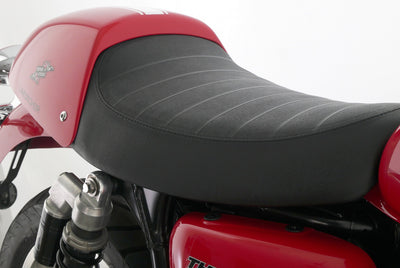 TRIUMPH THRUXTON 900