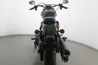 HARLEY DAVIDSON SOFTAIL STREET BOB