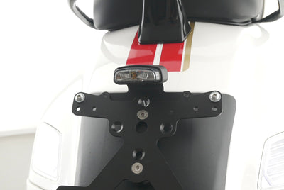 VESPA GTS 125 RACING SIXTIES