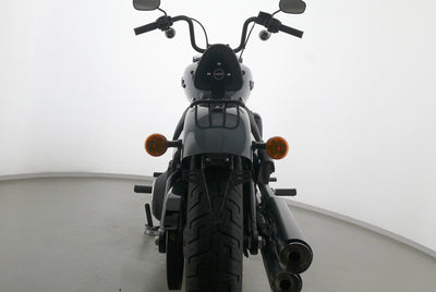 HARLEY DAVIDSON SOFTAIL STREET BOB