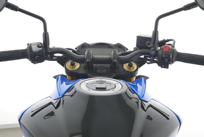 SUZUKI GSX S 750