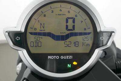 MOTO GUZZI V9 BOBBER