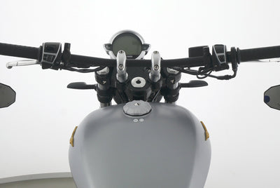 MOTO GUZZI V9 BOBBER