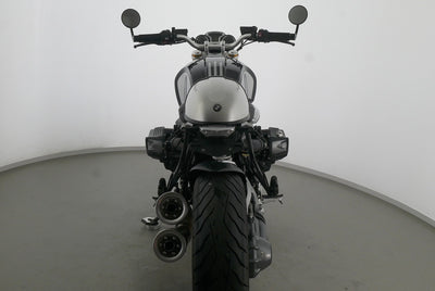 BMW R NINE T