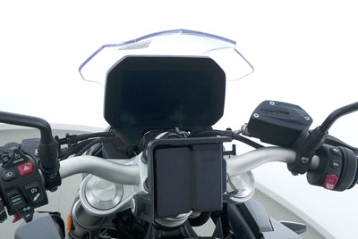 BMW F 900 R TRIPLE BLACK