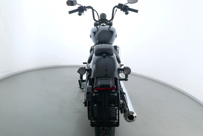 HARLEY DAVIDSON SOFTAIL STREET BOB