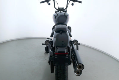 HARLEY DAVIDSON SOFTAIL STREET BOB 114