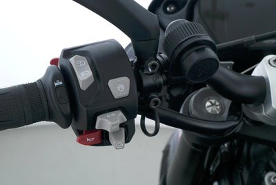 TRIUMPH STREET TRIPLE 765 R