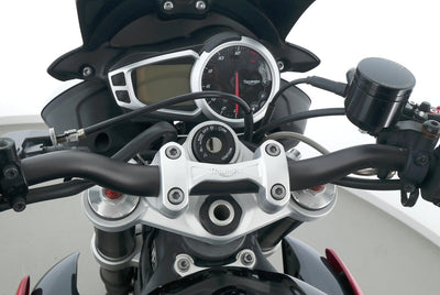 TRIUMPH STREET TRIPLE 675 R