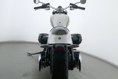 BMW R 18