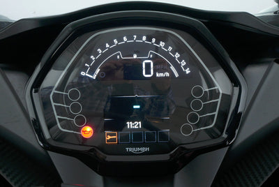 TRIUMPH DAYTONA 660