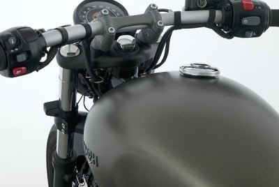 TRIUMPH BONNEVILLE BOBBER