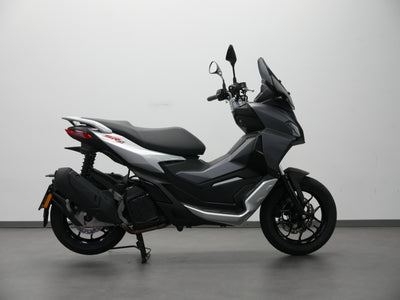 APRILIA SR GT 200 ABS