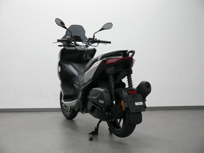APRILIA SR GT 200 ABS