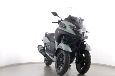 YAMAHA TRICITY 300