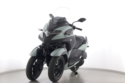 YAMAHA TRICITY 300