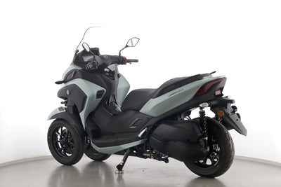 YAMAHA TRICITY 300
