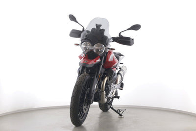 MOTO GUZZI V85 STRADA