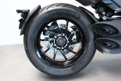 TRIUMPH ROCKET 3 STORM GT