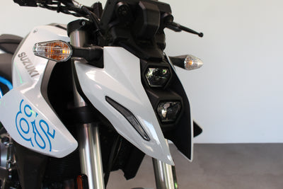 SUZUKI GSX-S 8