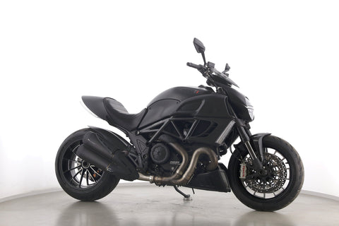 DUCATI DIAVEL DARK