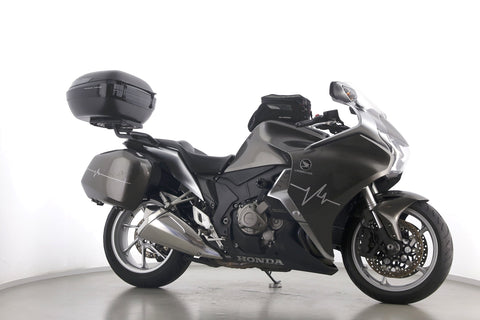 HONDA VFR 1200 F DCT