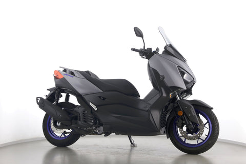 YAMAHA XMAX 125