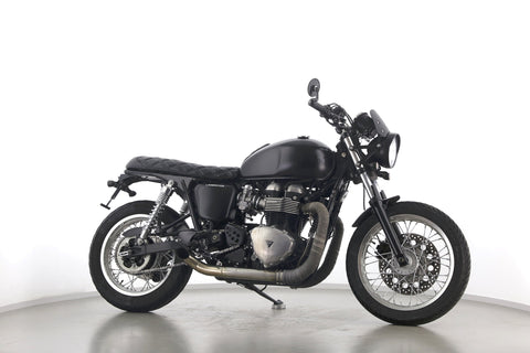 TRIUMPH THRUXTON 900