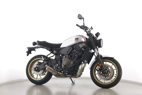 YAMAHA XSR 700 XTRIBUTE UMBAU