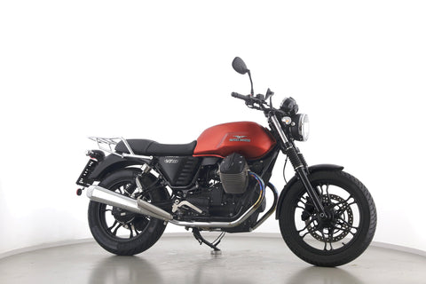 MOTO GUZZI V7 II STONE