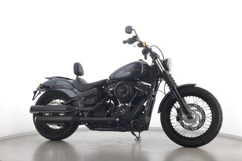 HARLEY DAVIDSON SOFTAIL STREET BOB