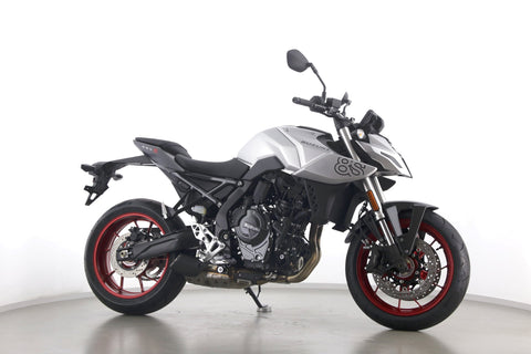 SUZUKI GSX 8 S