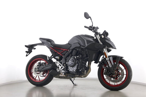 SUZUKI GSX 8 S