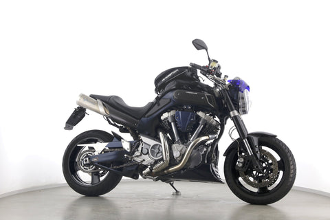 YAMAHA MT 01