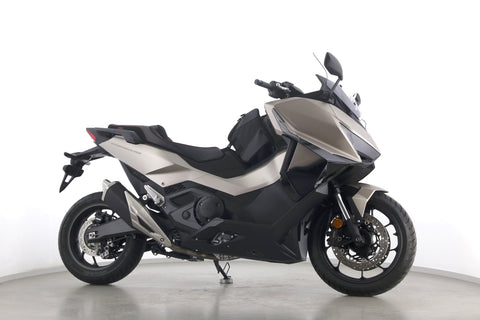 HONDA FORZA 750