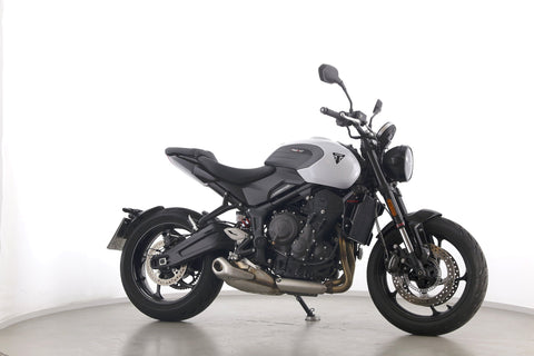TRIUMPH TRIDENT 660